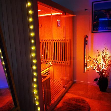 Spabyelleetlui Spa Rouge Ou Bleu Mouscron Zewnętrze zdjęcie